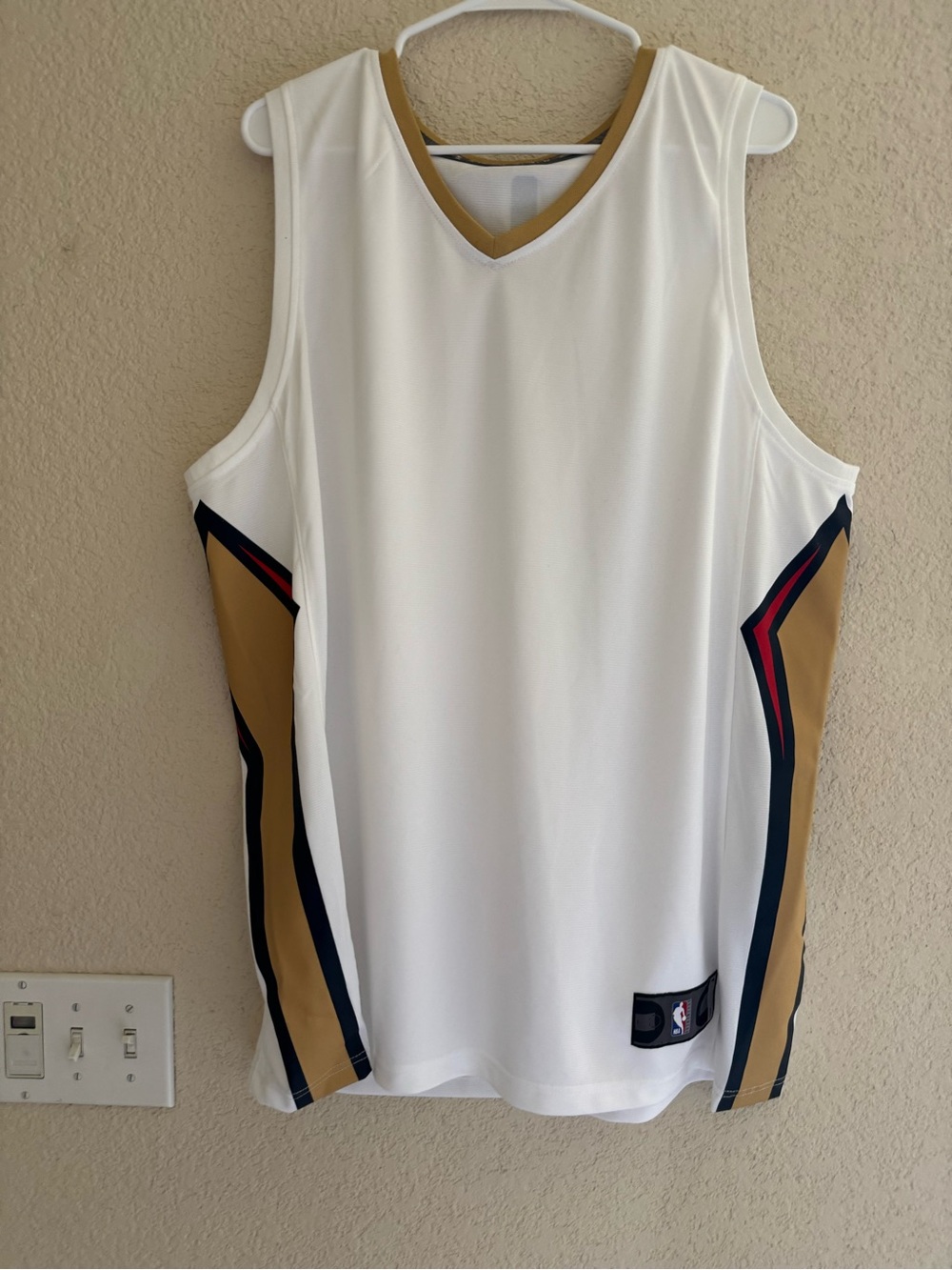 NBA New Orleans Pelicans Fanatics Jersey White, Size XL. Brand New, No Tags